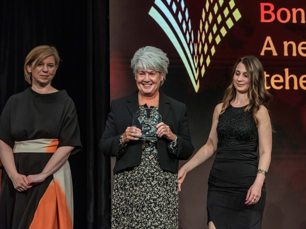 A drámapedagógiával varázsoló –Rusz Csilla Mária nagyváradi tanítónő „Bonis Bona – A nemzet tehetségeiért” díjat&nbsp;kapott